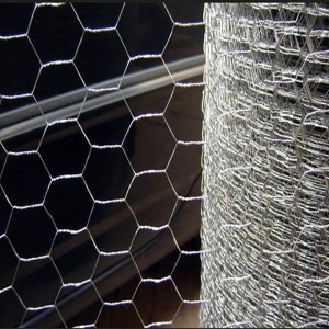 Galvanized Hexagonal Wire Netting Chicken Wire Mesh wedding decoration mesh