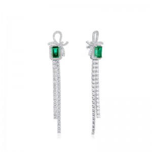 Luxurious And Elegant 925 Silver Bling Zircon Long Chain Dangle Earring Stylish Lab Grown Emeralds Dangle Drop Earrings