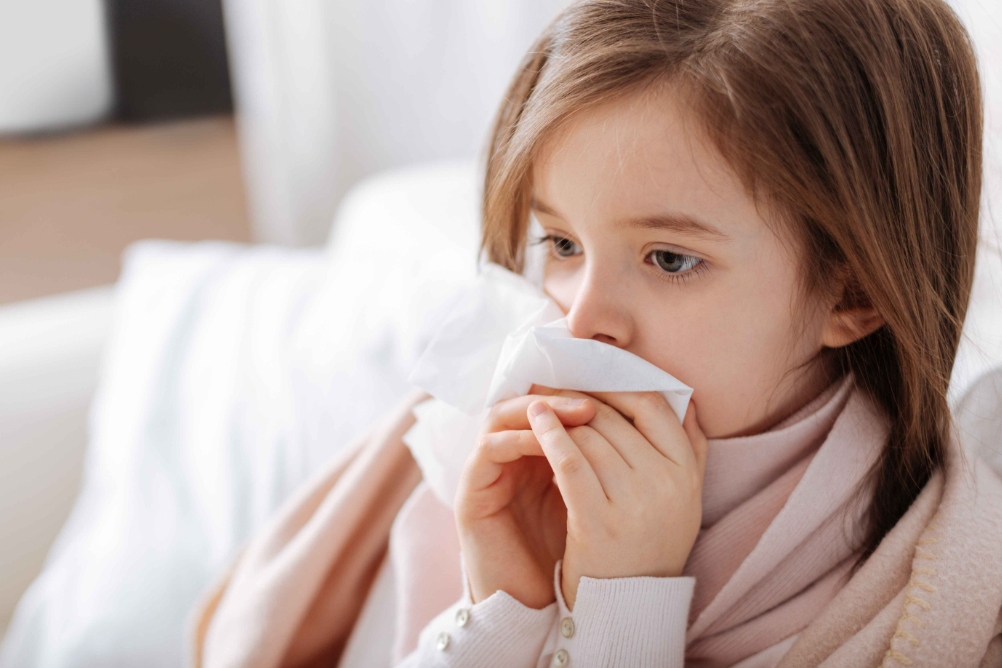 S početkom zime, respiratorne bolesti djece ušle su u period visoke incidencije.Koje su aktuelne respiratorne bolesti?