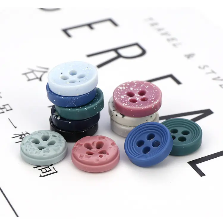دکمه های پلاستیکی بازیافتی عمده فروشی فانتزی مد با کیفیت بالا برای لباس