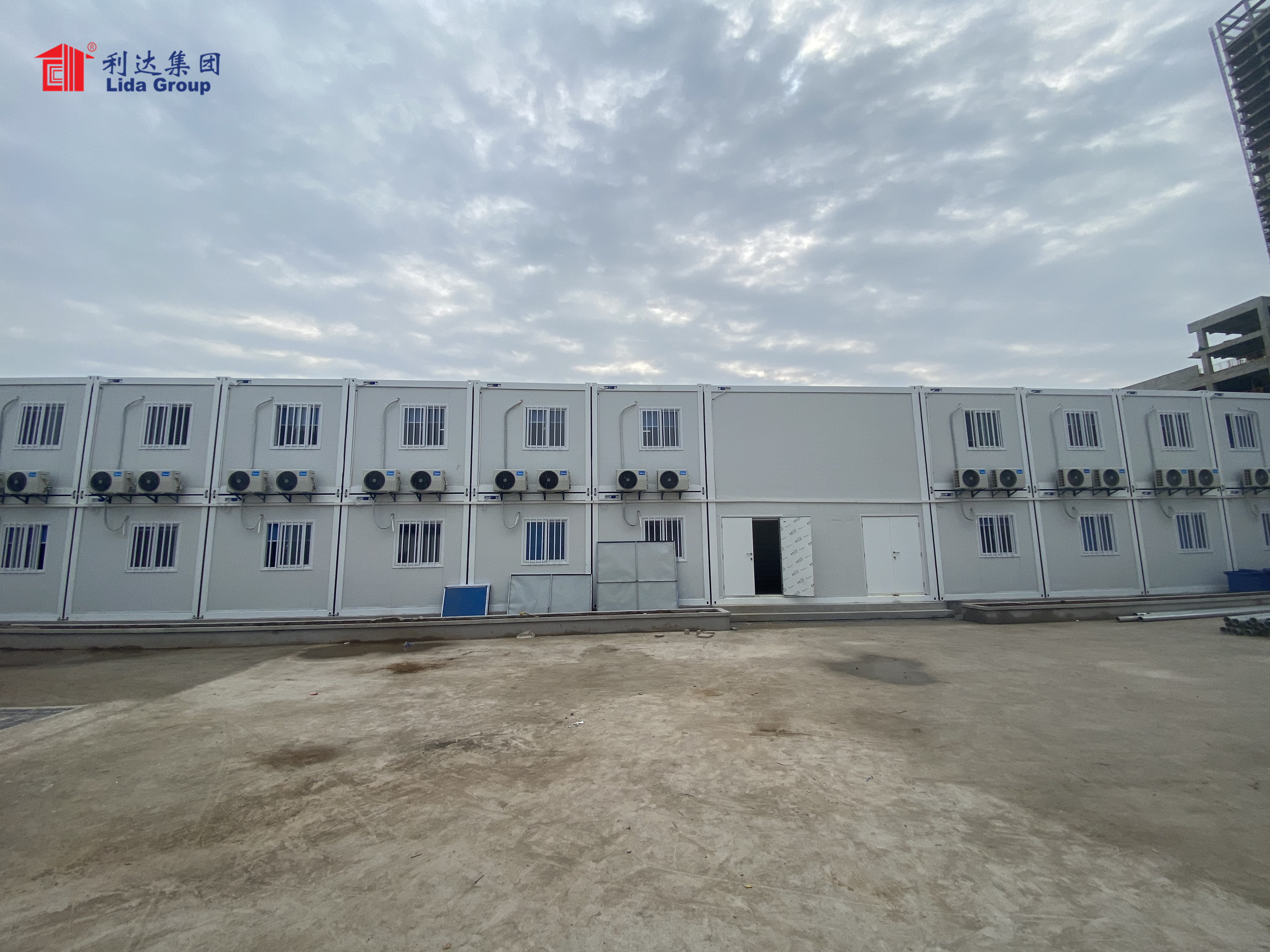 Flat Pack Modular Prefabricated  with Luxury Decoration and Modular Container House