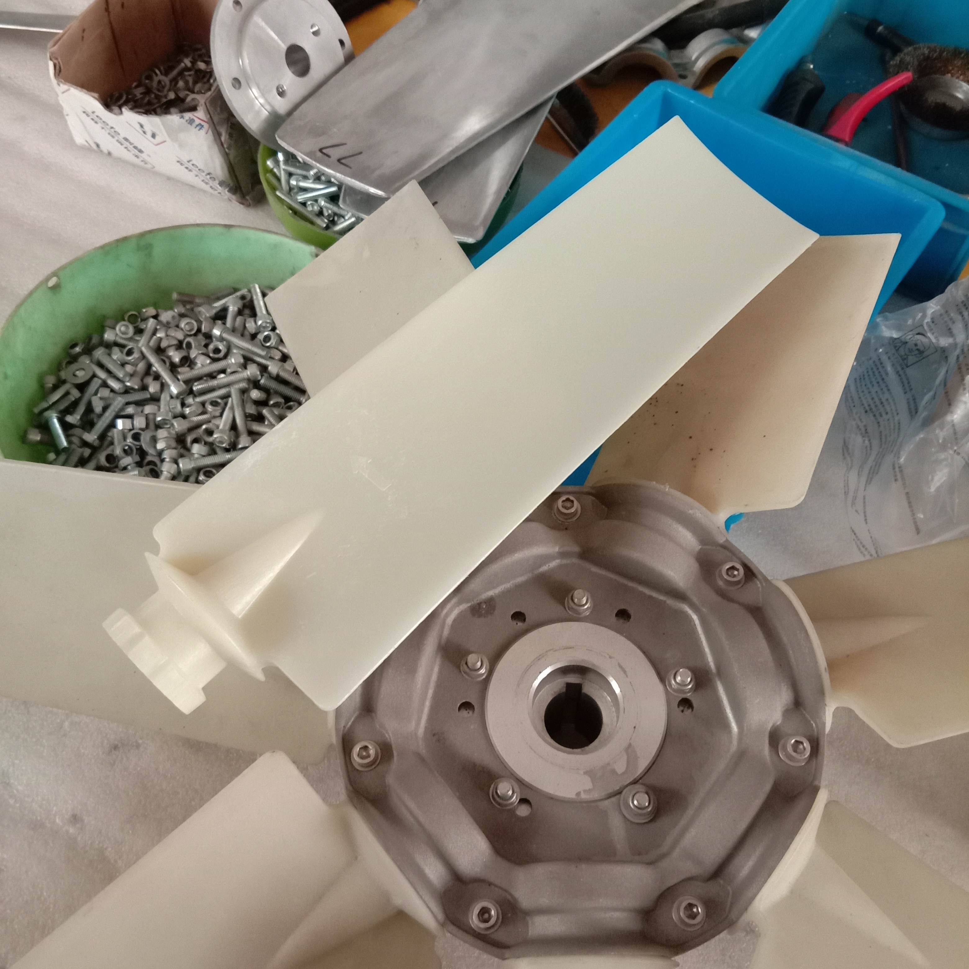 rotor z aksialnimi lopaticami/plastični lopatici/kolo iz aluminijeve zlitine premer 280mm-1200mm