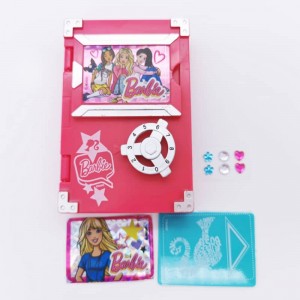 Promocijska igrača pisanega kompleta barbie password box