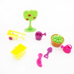 Una varietat de joguines de casa de joc interessants de joguina promocional