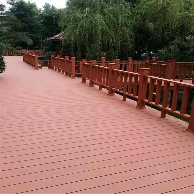 Miljeubeskerming outdoor dekorative maklike ynstallaasje hout plestik WPC handrail