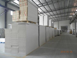 ဝက်မွေးမြူရေးသေတ္တာ PVC ပျဉ် (၁)၁၆၅၀