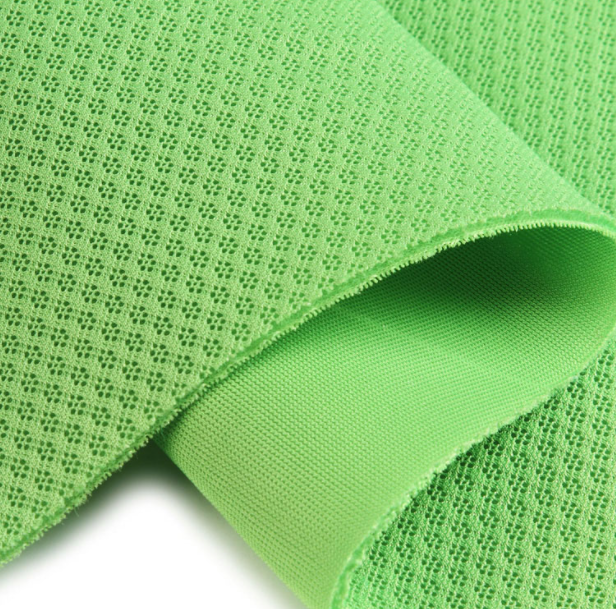 Breathable sandwich fabric