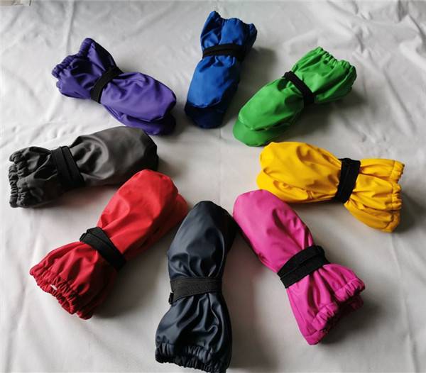 بہت سے دستیاب رنگوں اور بہترین قیمتوں کے ساتھ بچوں کے mittens
