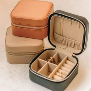 Leather storage box ring earrings portable jewelry box female