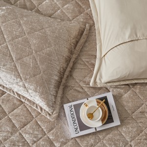 LUCKYBULL Parure de lit 3 pièces en velours coréen champagne - Couvre-lit doux texturé de luxe avec 2 taies d'oreiller - Parure de lit réversible pour toutes les saisons