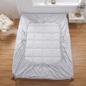 Moetsi oa China Material 100% Polyester Bed Pad Cover Leqephe le Tlatselitsoeng