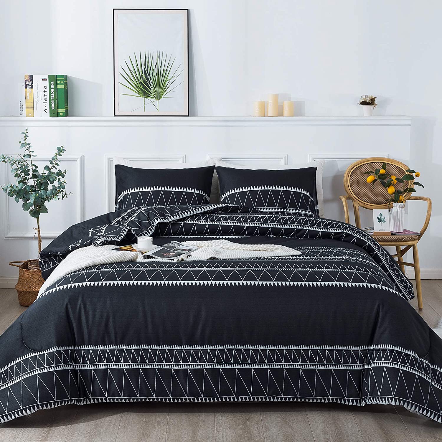 Black Boho Comforter, 3 Pieces (1 Triangle Geometric Striped Comforter+2 Pillowcases), Soft Microfiber Gray Bohemian Down Alternative Comforter Set Duvet Insert