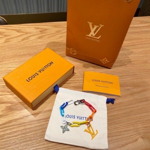 LV Louis Vuitton Louis Vuitton Limited Edition රේන්බෝ වර්ණවත් බ්‍රේස්ලට් ජෝඩු අත්