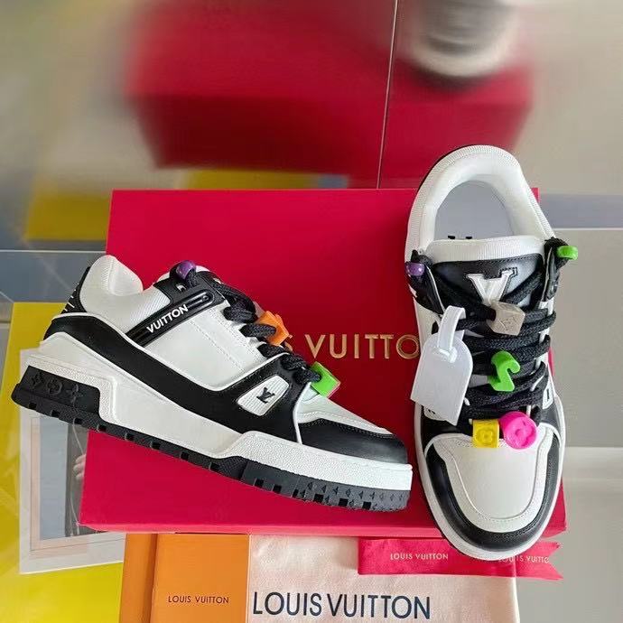 LV Donkey Brand L Family 23ss Spring and Summer Walking Show Fat Trainer Bread Shoes Skateboard Shoes Casual Couples