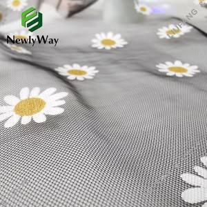 कपड़ों के लिए 100% नायलॉन सोने के फूल की पन्नी मुद्रित ट्यूल मेष फीता कपड़े