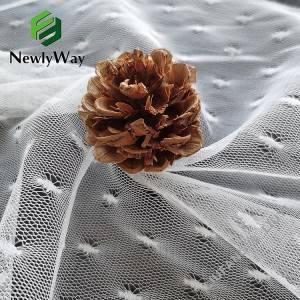 China Fournisseur Nylon Jacquard Warp Strécke Mesh Netting Tulle fir Braut Spëtzekleeder