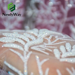 China Shaoxing Textile Specializing Elegant Colorful Pailletten Glitter Sparkle Bestickte Spitze Tüll Stoff für Brautkleider