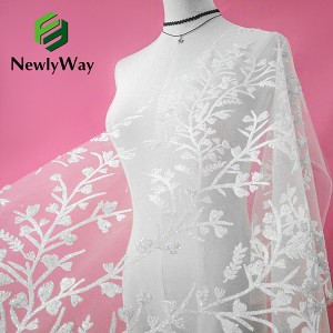 2021 Nangungunang Mabentang 100% Polyester White Sequin Magagandang Glitter Tulle Lace Embroidered Fabric Para sa Bridal Wedding Dress