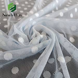 Pabrik penjualan putih gedhe polka dot polyester warp rajutan kain tulle bolong kanggo dressess