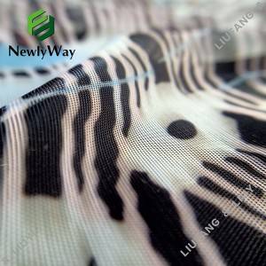 Nylon Ebipụtara Zebra na Ifuru Spandex Mesh Lace Fabric maka akwa
