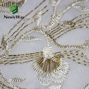 Tissu de broderie en mousseline de soie blanche de fil d'or pour des robes de mariage