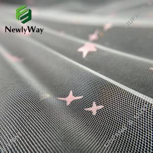 Nylontrykt pink mønster gennemsigtigt tylstof til børneskørter