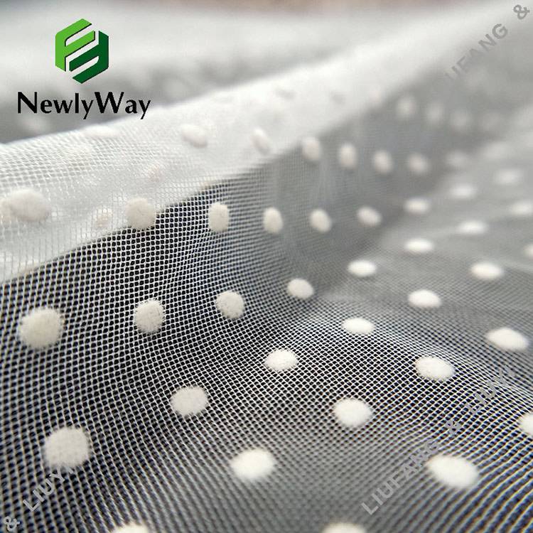 Putih nilon polka dot flocking kain tulle kanggo sandhangan Featured Image