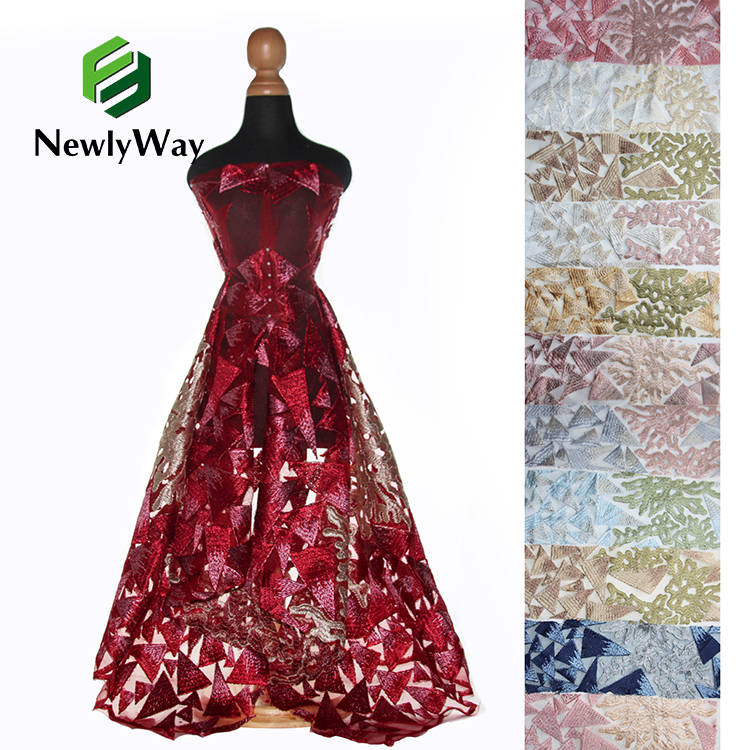 Китайська фабрика Елегантна багатоколірна тканина Folwer Tulle зі швейцарською мереживною вишивкою для суконь одягу Представлене зображення