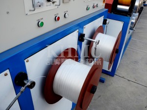 Augstas kvalitātes plastmasas siksnu izgatavošanas mašīna PP PET siksnu ražošanas līnija