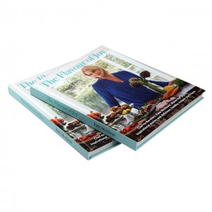 Amichevoli servizi di stampa di riviste con copertina rigida per la pubblicazione di libri da tavolino personalizzati