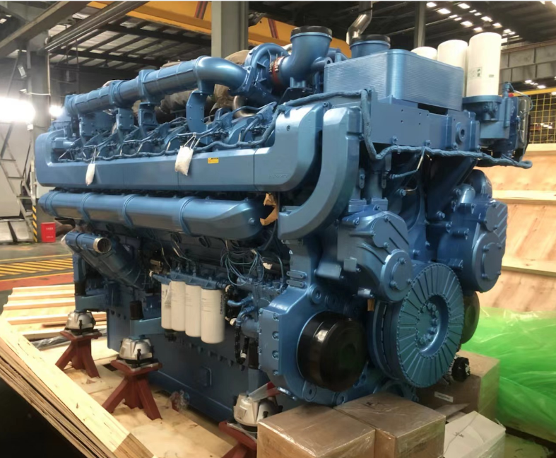 Cales son as características dos motores diésel mariños?