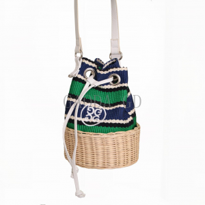 Масова гореща продавана модна ръчно тъкана ратанова цилиндрична чанта с една дръжка за рамо Чанта за рамо за жени големи чанти