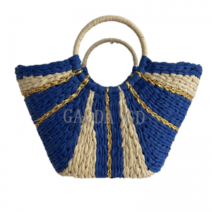 Масовна нова модна сламена чанта Дизајн Едноставна хартиена чанта со мешани бои за жени со рачки