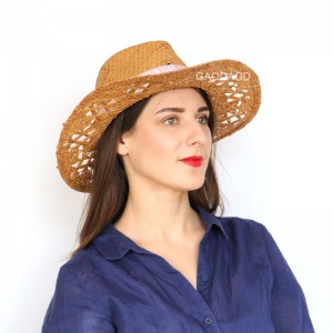 Didmeninė prekyba nauja kasdienė paprasta rankų darbo Raffia šiaudinė Panamos skrybėlė su tuščiaviduriu krašteliu, skirta unisex