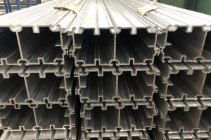 Aluminium extrusions foar yndustriële automatisearring