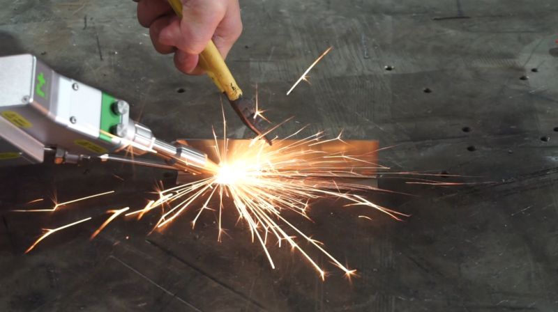 Mga kalamangan ng double pendulum Handheld Laser Welding – nagpapadali ng fish scale welding