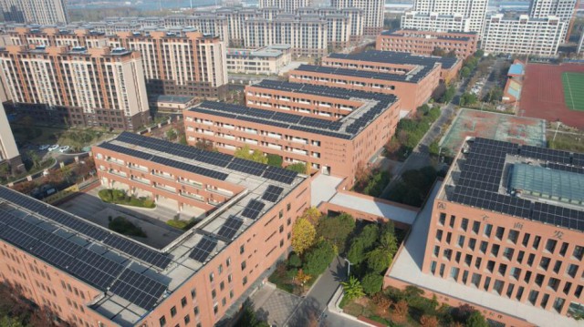 2023 Jiangsu Huaiyin District rooftop ferspraat fotovoltaïsk projekt