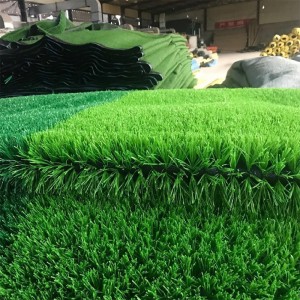 Hochwertige Naturlandschaft 4cm Kunstrasen mit grünem Gras