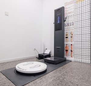 3D testszkenner testkompozíció és testtartás elemző VR-E lemezjátszóval