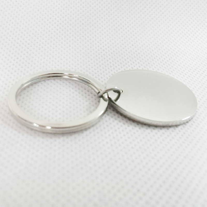 Празни метални ключодържатели с кръгла форма и огледален ефект от сплав от неръждаема стомана за добавяне на персонализирано лого Представено изображение