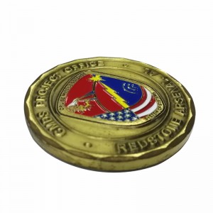 Custom na Disenyo Soft Enamel Color Antique Gold Plated Challenge Coins