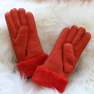 Ladies handsewn Merino sheep shearling gloves