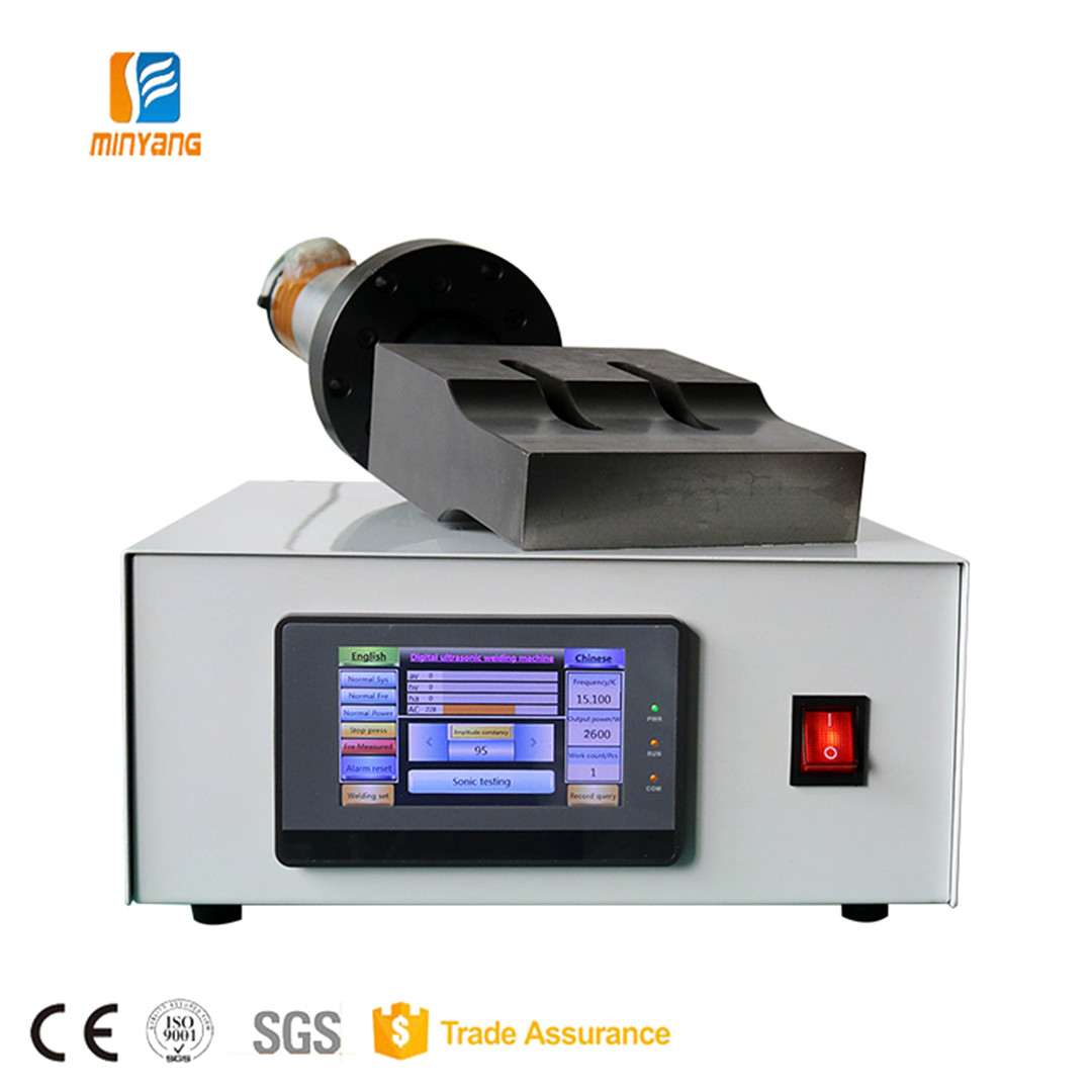 Digitálny ultrazvukový generátor na zváranie a rezanie