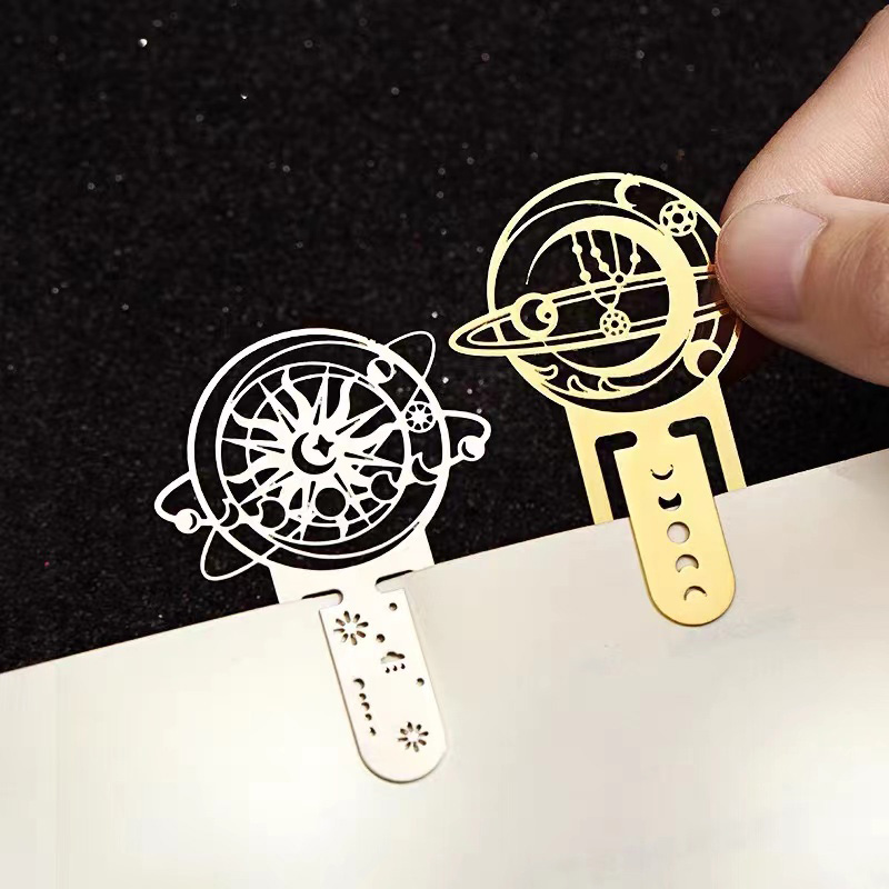 घाऊक स्वस्त सानुकूलित रंगीत धातू सोने बुकमार्क वैशिष्ट्यीकृत प्रतिमा