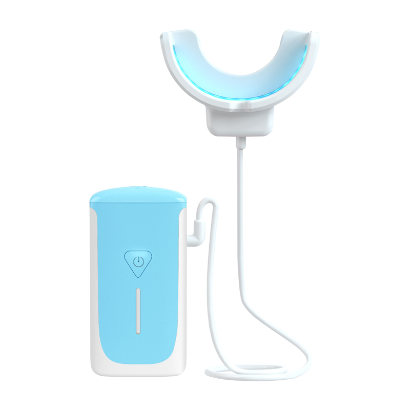 Kit Pemutihan Gigi Cahaya Biru Imej Pilihan