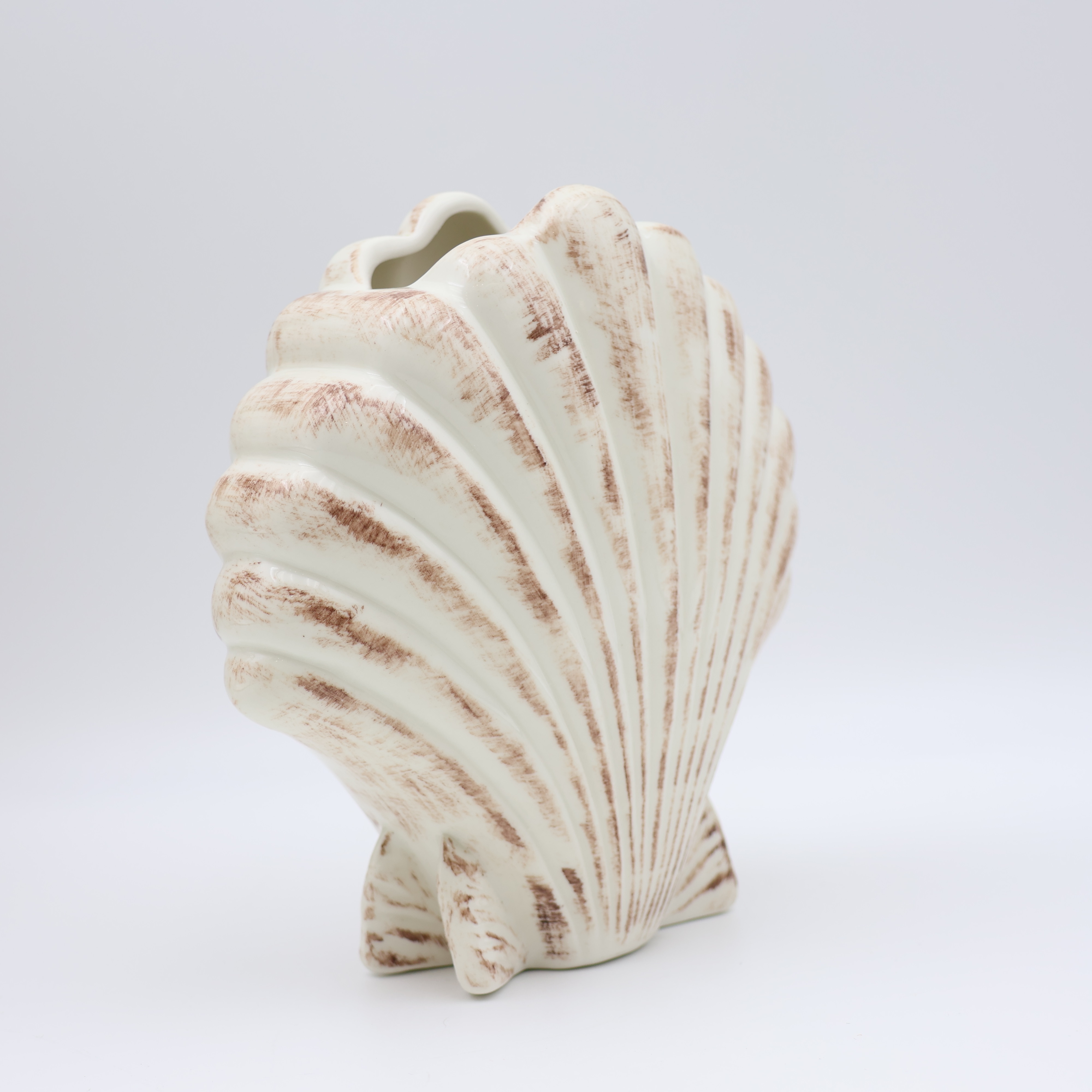 Muschelvase aus Keramik