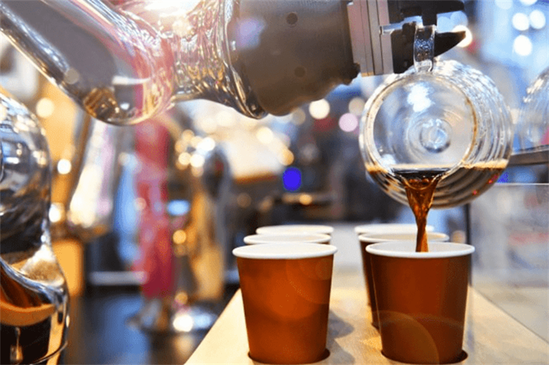 Fresh-brewed coffee from a robot or a flesh-and-blood barista?