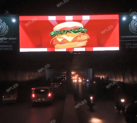 Outdoor-Flat-naked-eye-3D-led-display-1