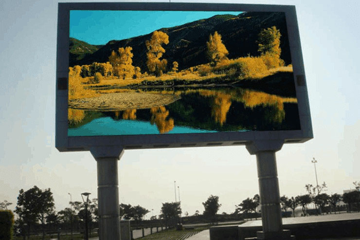 Japan 3 sets of 25.8 square meters P4 outdoor front maintenance MF series LED display