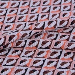 280 g/m² 40 % coton 55 % polyester 5 % élasthanne teint en fil Jacquard tricoté